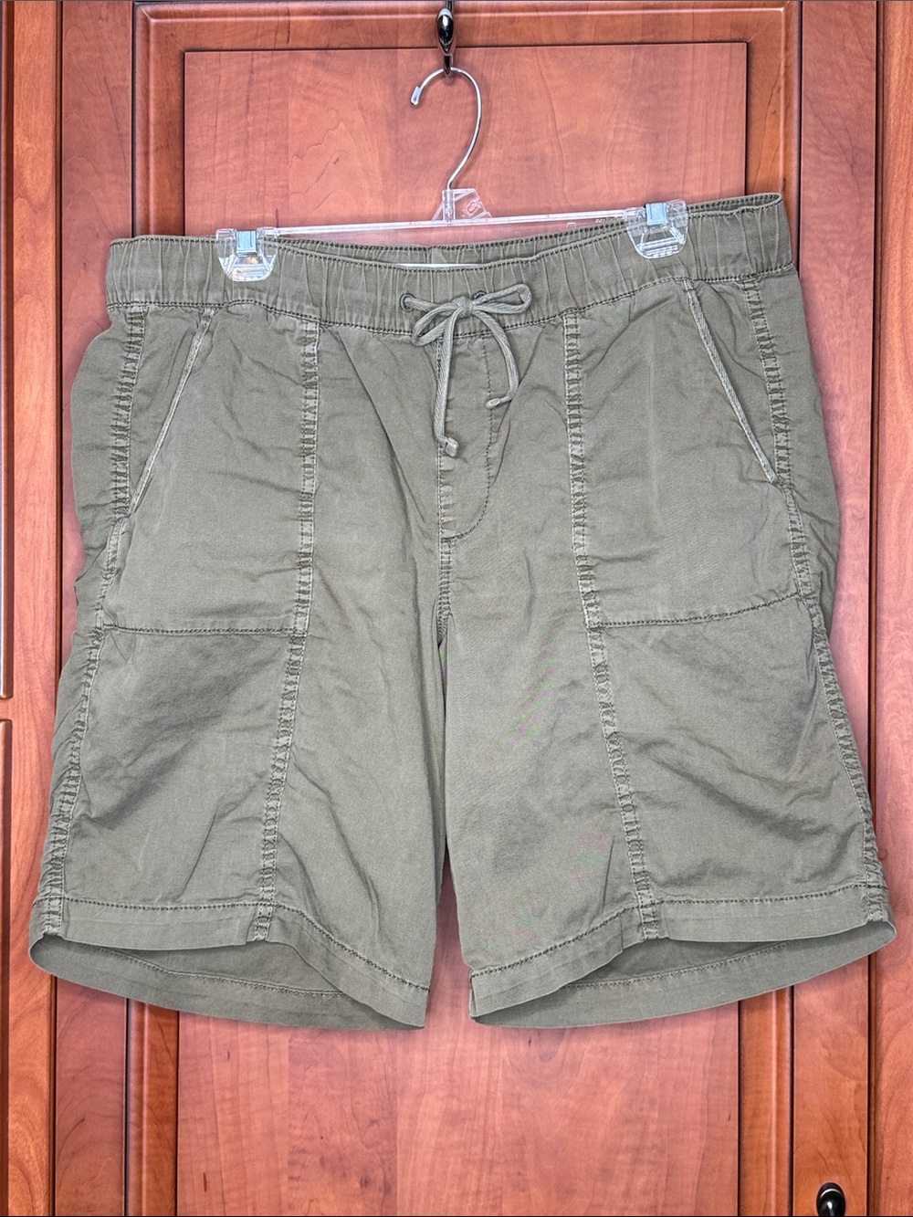 Sonoma women’s olive green drawstring shorts, Size: 16